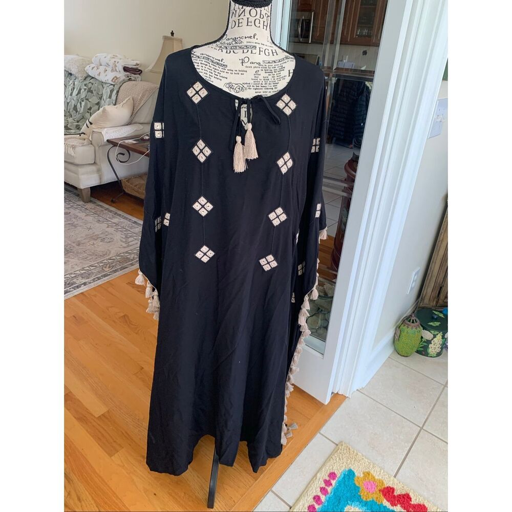 FANTASTIC COOL STYLISH KAFTA DRESS WITH EMBROIDERY MIRRORS AND TASSELS